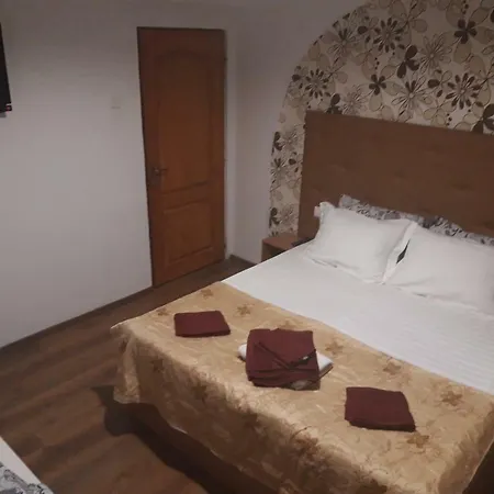 Constantin Pensiune Bucureşti